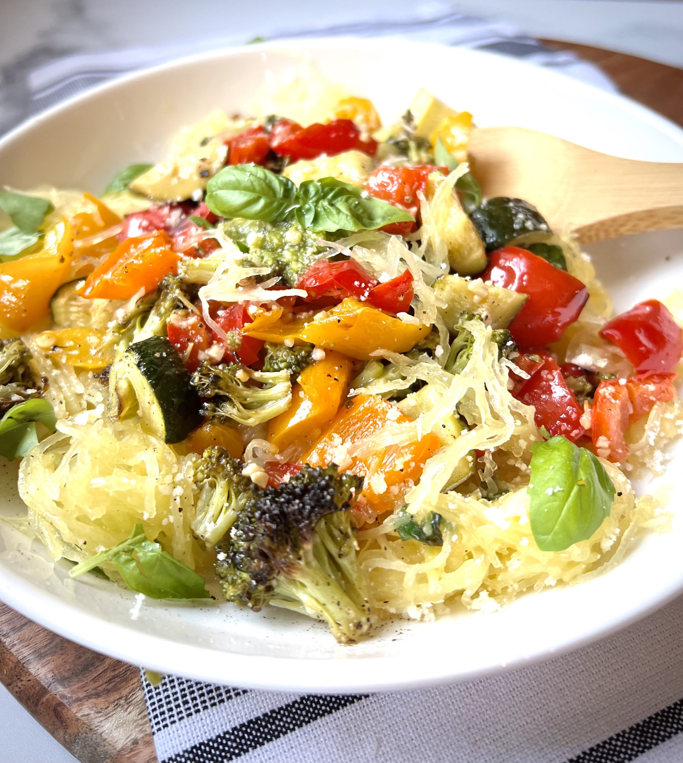 Sheet Pan Roasted Vegetable Spaghetti Squash - Cheftini