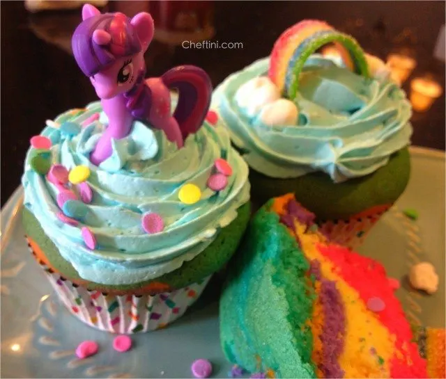 My little pony rainbow cupcakes