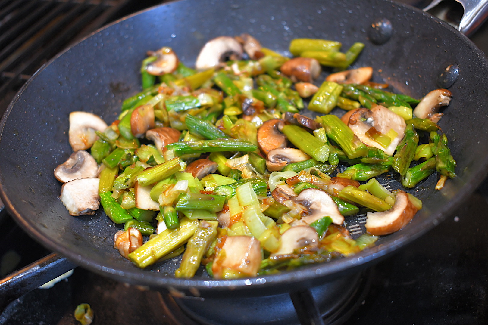 Leeks and Roasted Asparagus Frittata Cheftini